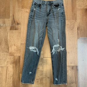 American eagle mom jeans
